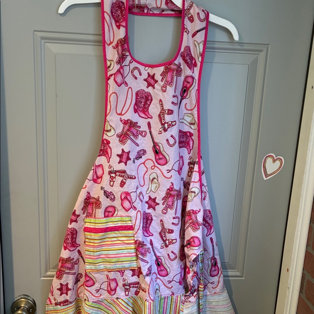 Pink Western-Themed Apron with Striped Pocket